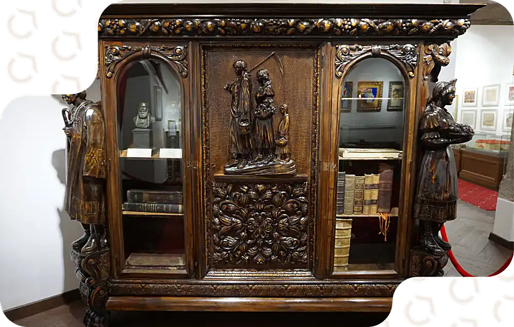 Professional antique furniture movers in Chicago
